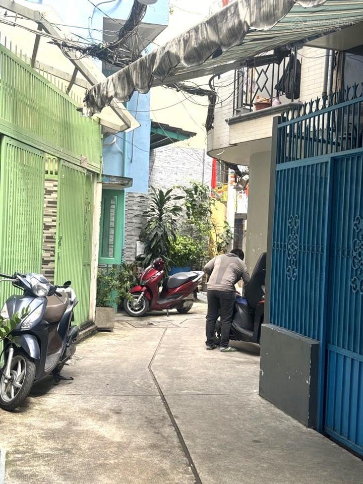 Nhà 2 tầng gần chợ lê văn sỹ 39m2 (4.1x8) 2pn 2wc  5.7 tỷ