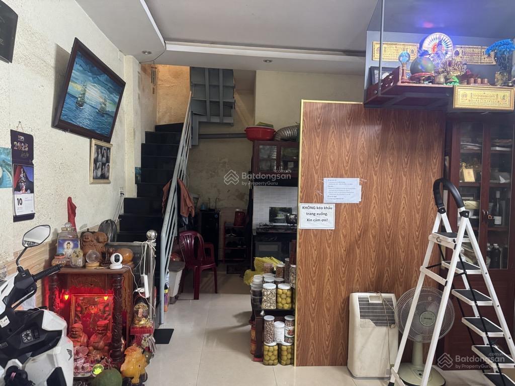 Nhà 2 tầng gần chợ lê văn sỹ 39m2 (4.1x8) 2pn 2wc  5.7 tỷ