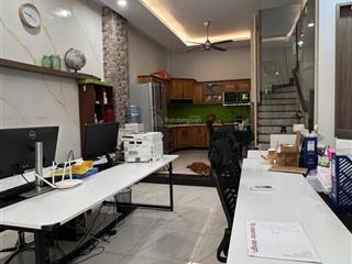 Cho thuê nhà đẹp giá tốt ngay trung tâm thảo điền