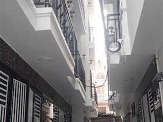 Bán nhà việt hưng gần bigc long biên nhà mới 5 tầng gần ô tô giá hơn 5 tỷ