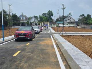 Chính chủ cần tiền gấp cắt lỗ 300tr so với những lô bên cạnh lô góc 2mặt tiền