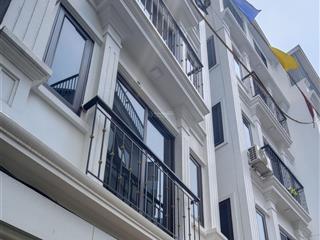 Nhà mới  ô tô tránh  thiết kế hiện đại  sát phố , gần dự án