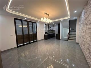 Nhà đẹp ngõ nông yên hòa vf3 5 tầng mới đỗ cửa