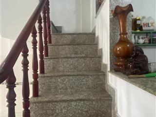 Bán nhà gấp. trần thị hè khu phố 4 .phường hiệp thành q12