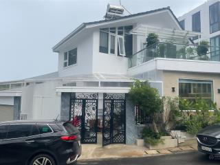 Siêu hiếm  nhà phố mặt tiền cách hồ xuân hương 123m