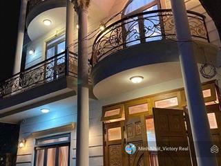 13,5 tỷ sở hữu villa mini sang trọng, ấm áp trung tâm phố đà lạt