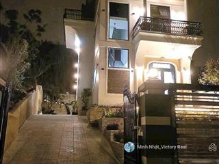Bán biệt thự view đỉnh, đã hoàn công, 272m2 trung tâm thành phố đà lạt
