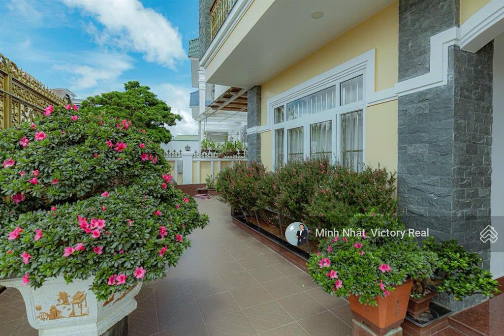 Bán nhanh villa, biệt thự đà lạt đường an sơn, 13pn, 16wc, 412m2, 2 mặt tiền, view 360 độ