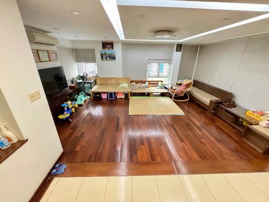 Nhà phân lô Trung Kính - Cầu Giấy, 78m, 3 mặt thoáng, 6 tầng, 4PN, Ngõ Nông, Gara Ô tô, 31.95 tỷ