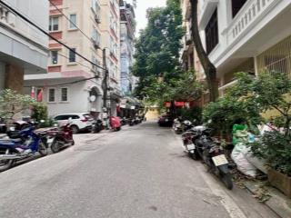 Bán Nhà Phân Lô Hoàng Quốc Việt - Cầu Giấy, 45m x 7T Thang Máy, Gara Ô tô, Dân Trí Cao, Giá 26,5 Tỷ