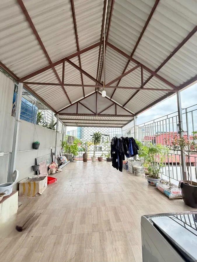 Bán Nhà Đẹp 50m Phố Cầu Giấy, 4PN, 6 Tầng Chắc Chắn, Ngõ Nông Rộng, 3 Bước Ra Ô tô Tránh, 19,2 Tỷ