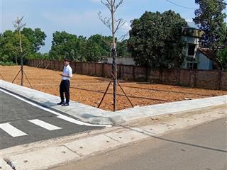 Bán đất hòa lạc 100m2 nở hậu đầy đủ tiện ích. sổ đỏ săn sàn. dân cư đông đúc