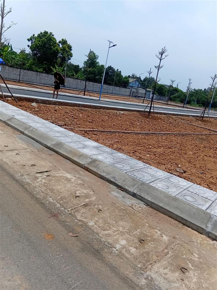 Bán đất 100m.đồng ttrang fun thổ cư.gần trường lục quân.cách ql21 2 phút di chuyển.gần đh quốc gia.