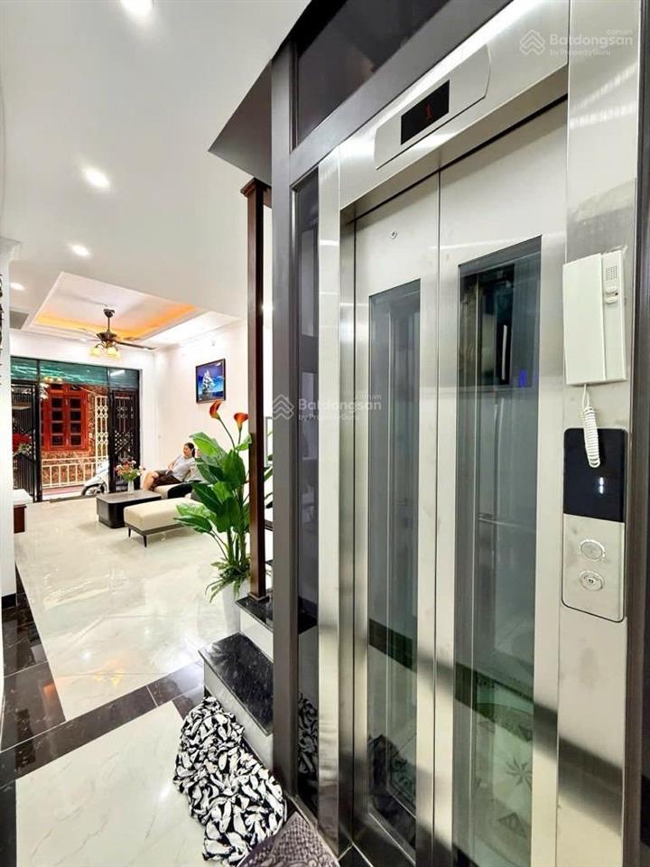 Chung cư dòng tiền 50 m 9 phòng, thang máy 6 tầng đầy đủ pccc thoát hiểm giá 12 tỷ