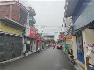 Đất full thổ cư, đang cho thuê tạo dòng tiền 10tr hàng tháng, đường thông ô tô tránh