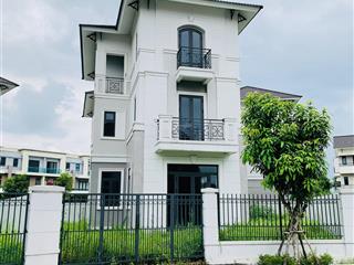 Bán biệt thự chính chủ 216m2. giá 15.69 tỷ. sổ chính chủ. vị trí công viên. lộc lá khách thiện chí!