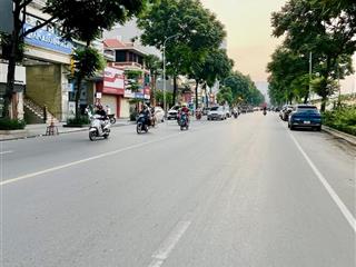 Mặt phố lê trọng tấn  vỉa hè đá bóng  phố quân đội siêu rộng thoáng