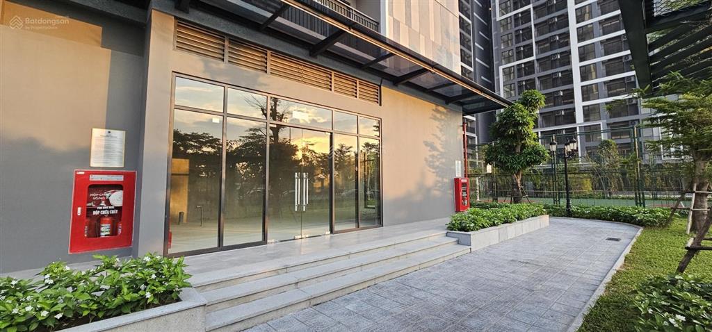 Chính chủ cho thuê căn shop đế mặt đường lý thanh tông mt 9,5m thích hợp làm quán cafe, siêu thị