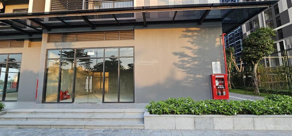 Chính chủ cần bán căn shop góc mặt đường lý thanh tông sổ lâu dài