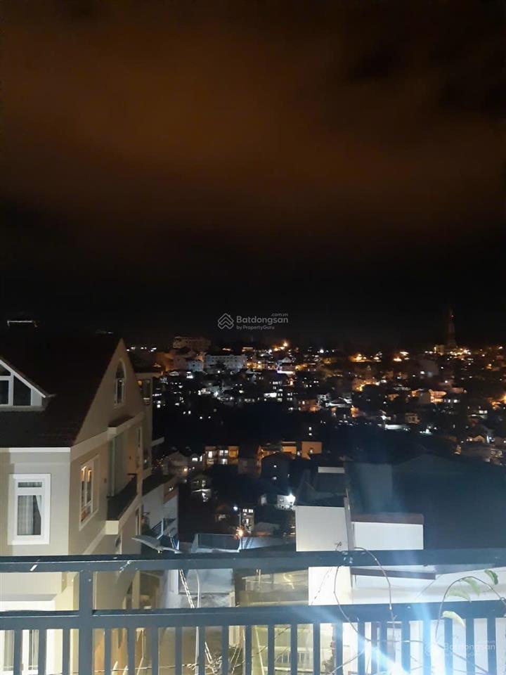 Nhà phố đẹp trung tâm đà lạt nguyễn trung trực 8.3 tỷ , hẻm lớn thông thoáng, tiện kinh doanh