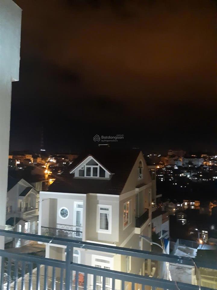 Nhà phố đẹp trung tâm đà lạt nguyễn trung trực 8.3 tỷ , hẻm lớn thông thoáng, tiện kinh doanh