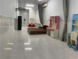 Nhà mới xây, hẻm xe hơi hẻm 43 đ 3/2, cạnh cổng c đại học cần thơ, trang bị đầy đủ, 6 tr/tháng