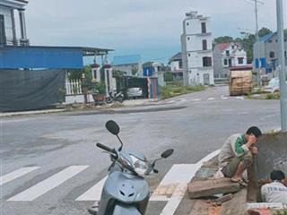 Đất ở đô thi ...dân trí cao. kinh doanh mọi mặt hàng.