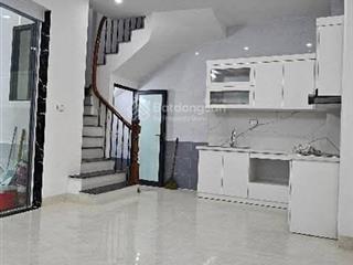 Ngõ thông ô đồng lầm  sát hồ ba mẫu  5 tầng nhà mới sang sịn mịn  2 thoáng, 30m ra ô tô