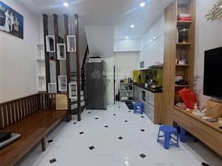 Chưa đến 5tỷ, có ngay 1 căn 4 tầng thoáng mát tại ngãi cầu. ô tô cách 10m