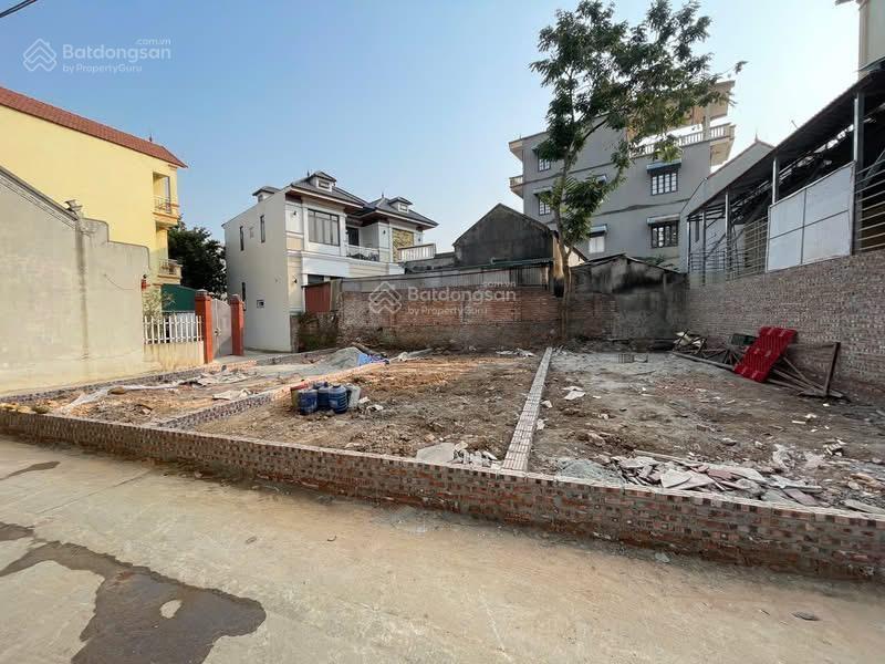 Cos 3 lô ninh sơn, thị trấn chúc sơn. tiện ích xung quanh đầy đủ s1 = 55,2m. s2 55,5m s357,7m