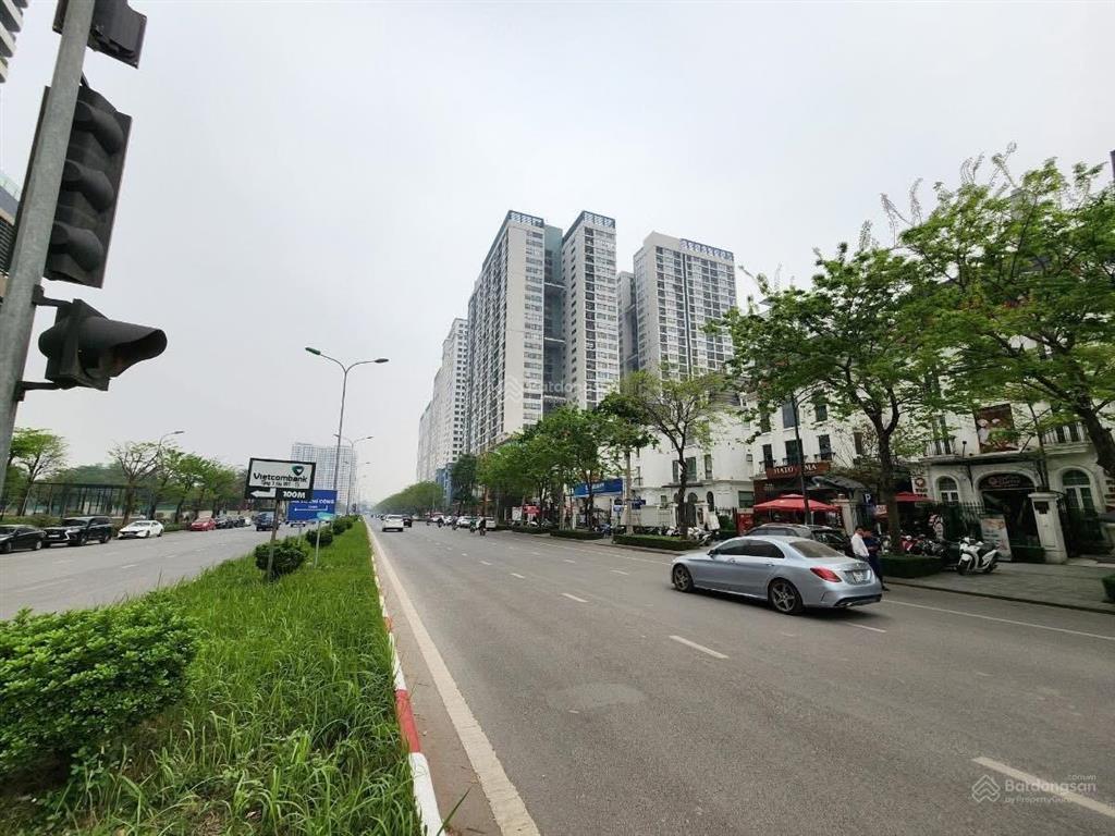 Siêu hiếm, mặt phố nguyễn văn huyên, cây xanh, vỉa hè, cạnh công viên, 90m2, view vườn hoa, 35.5 tỷ