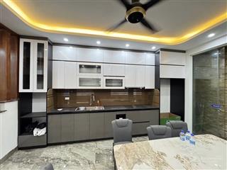Khương hạ bán nhà 6 tầng thang máy có chỗ để ô tô ở ngay không phải sửa