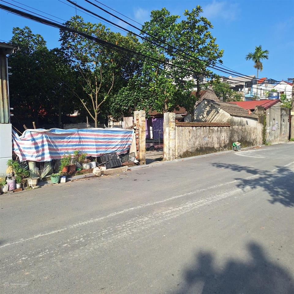 Bìa làng 2 mặt đường view cánh đồng thoáng mát