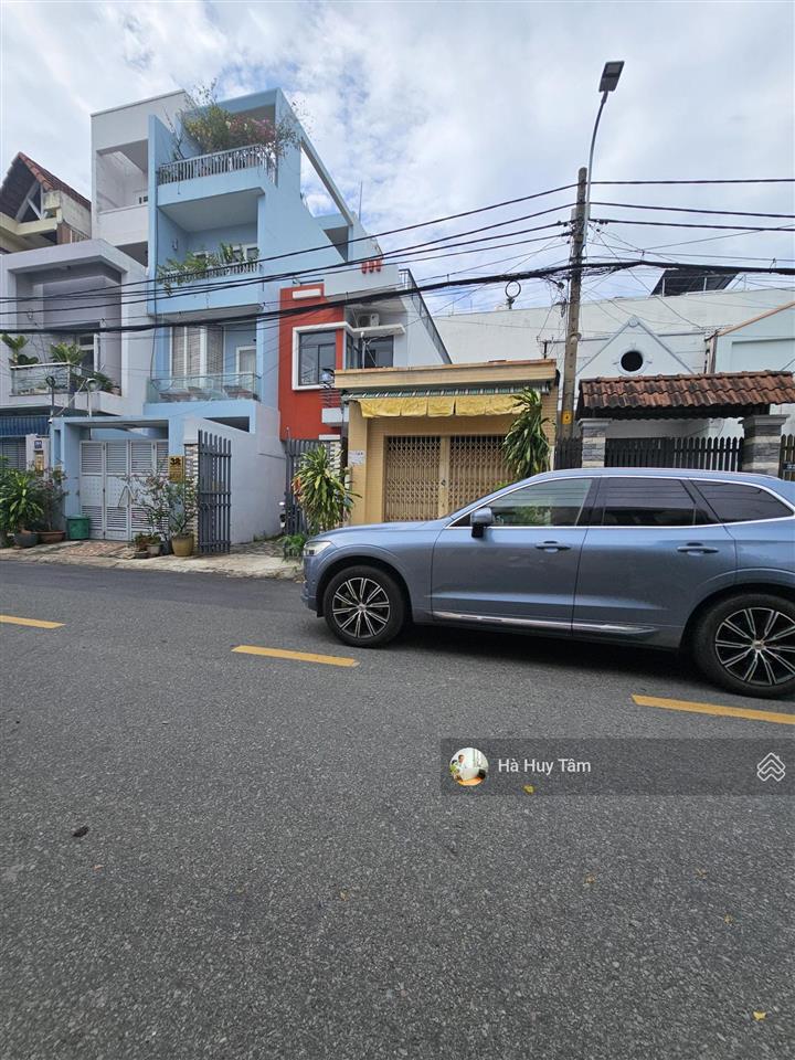 Gấp! bán nhà mặt tiền dân chủ, hiệp phú chỉ 9,5 tỷ