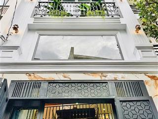 Kẹt vốn kinh doanh cần bán nhà đường khánh hội  q4, 72,6m2. đang cho thuê 24tr