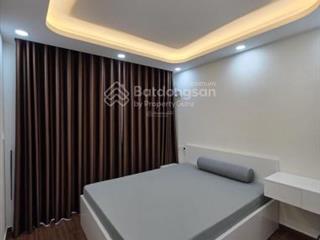Nhà 1/ hẻm xe hơi đúc 4 tầng đường nguyễn đình chiểu p4 q3