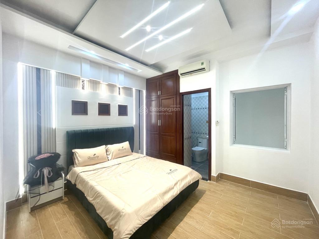 Bán nhà mặt tiền kinh doanh 4 tầng đường số 8 gần công viên làng hoa 62m2( 4x 16) sổ hồng riêng