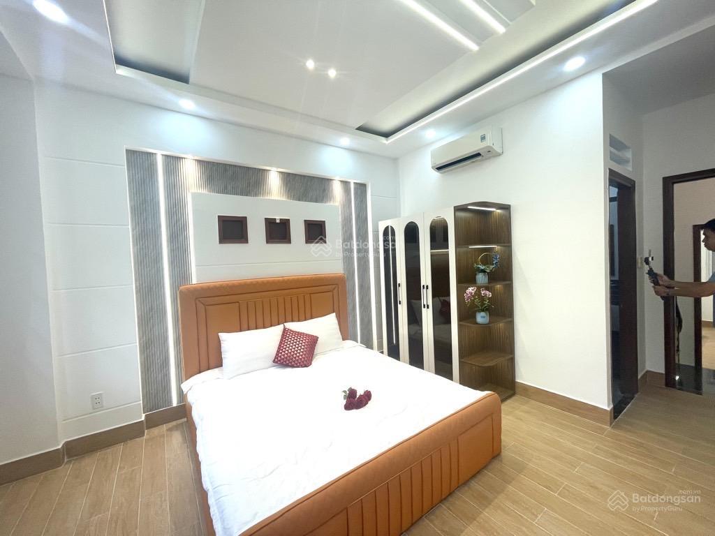 Bán nhà mặt tiền kinh doanh 4 tầng đường số 8 gần công viên làng hoa 62m2( 4x 16) sổ hồng riêng