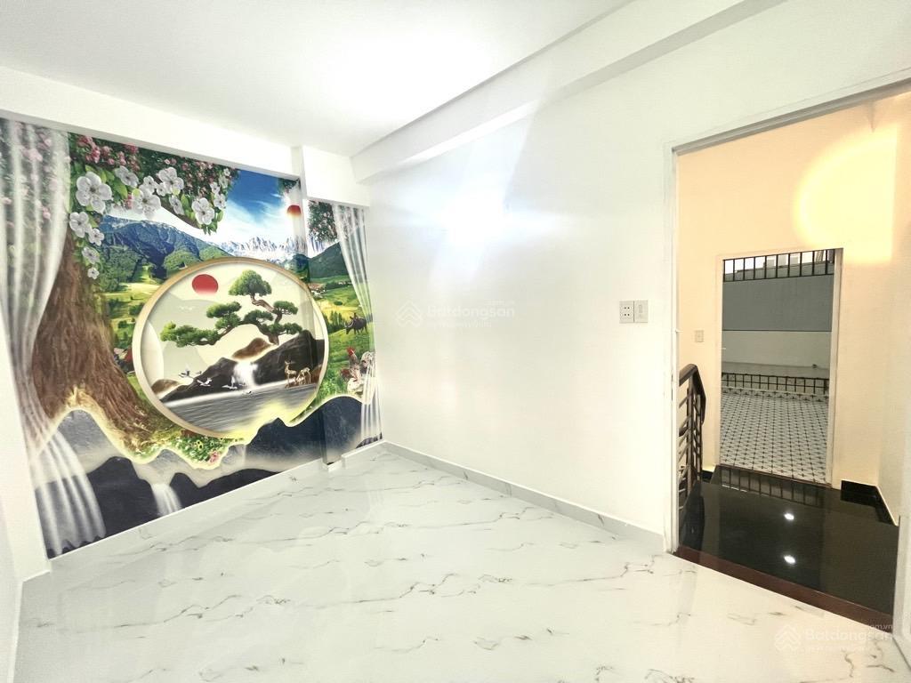 Bán nhà mặt tiền kinh doanh 4 tầng đường số 8 gần công viên làng hoa 62m2( 4x 16) sổ hồng riêng