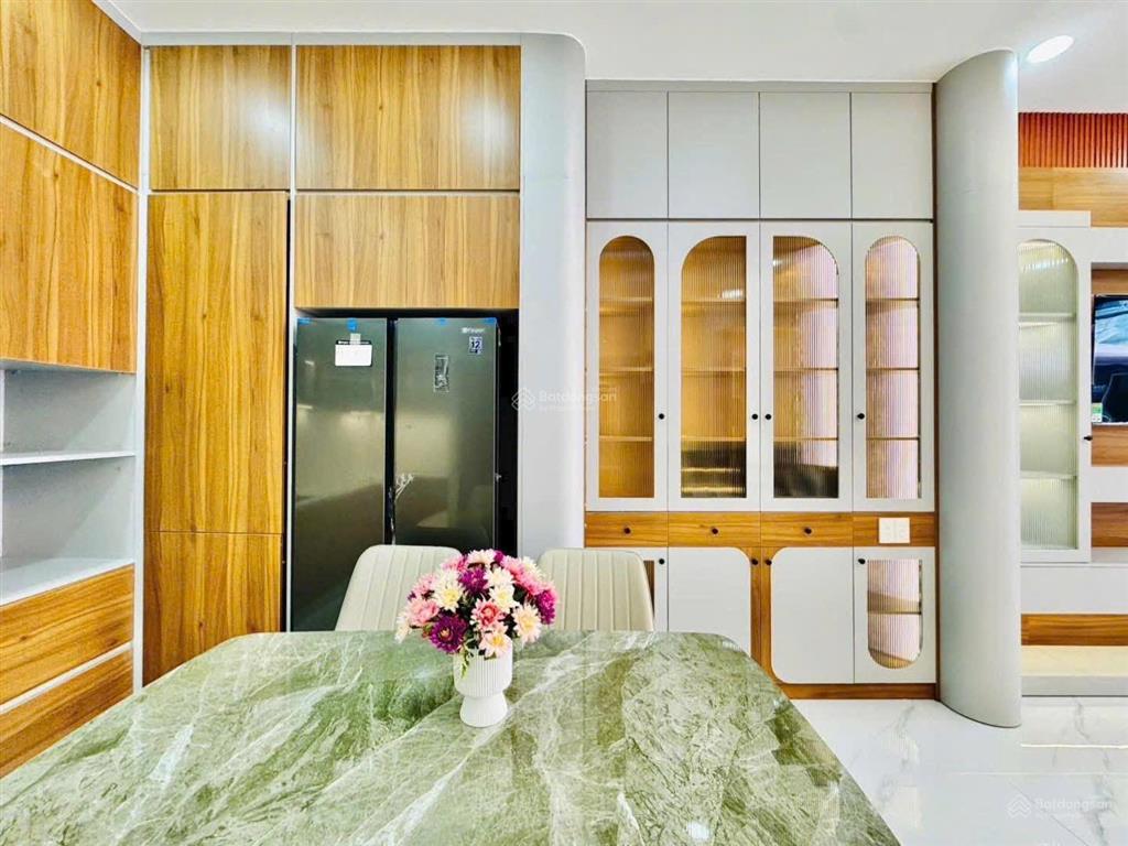 Nhà đẹp ở ngay! hxh phan xích long, phú nhuận giá 5 tỷ 220 triệu/ dt (4,7x14,2) vuông vức  2 tầng