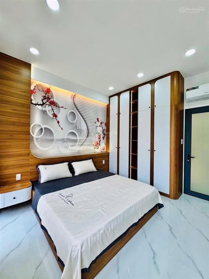 Nhà đẹp ở ngay! hxh phan xích long, phú nhuận giá 5 tỷ 220 triệu/ dt (4,7x14,2) vuông vức  2 tầng