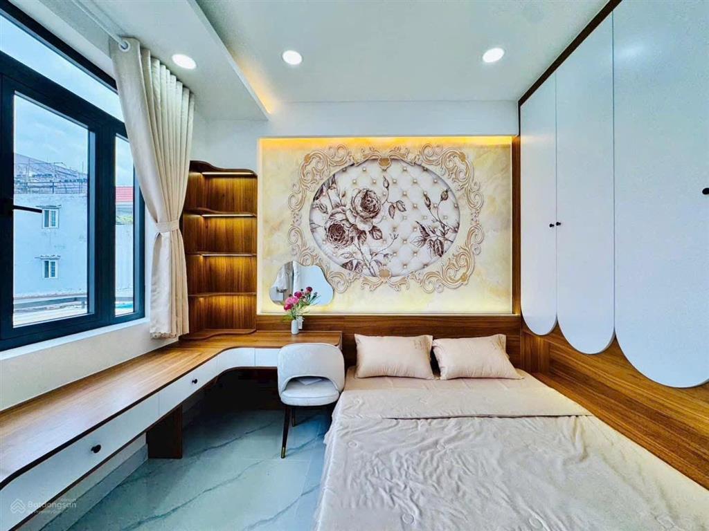 Nhà đẹp ở ngay! hxh phan xích long, phú nhuận giá 5 tỷ 220 triệu/ dt (4,7x14,2) vuông vức  2 tầng