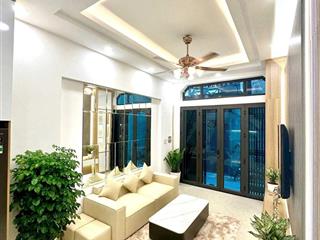 Hiếm! cầu giấy hơn 7 tỷ, 30m2 nhà 5 tầng  gần phố  ngõ đẹp  full nội thất  sổ đỏ đẹp.