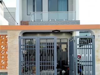 Bán gấp nhà bình chánh giá rẻ trong tháng 11