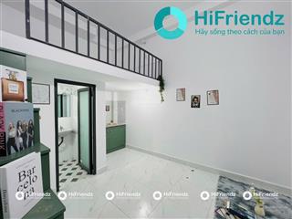 Cho thuê phòng gác có máy lạnh thang máy rộng 30m2 gần đại học fpt, hutech, gtvt, làng đại học