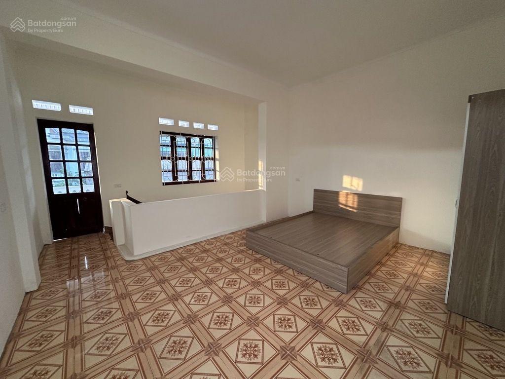 Bán đất tặng nhà 2 tầng ở ngay trung tâm quang minh