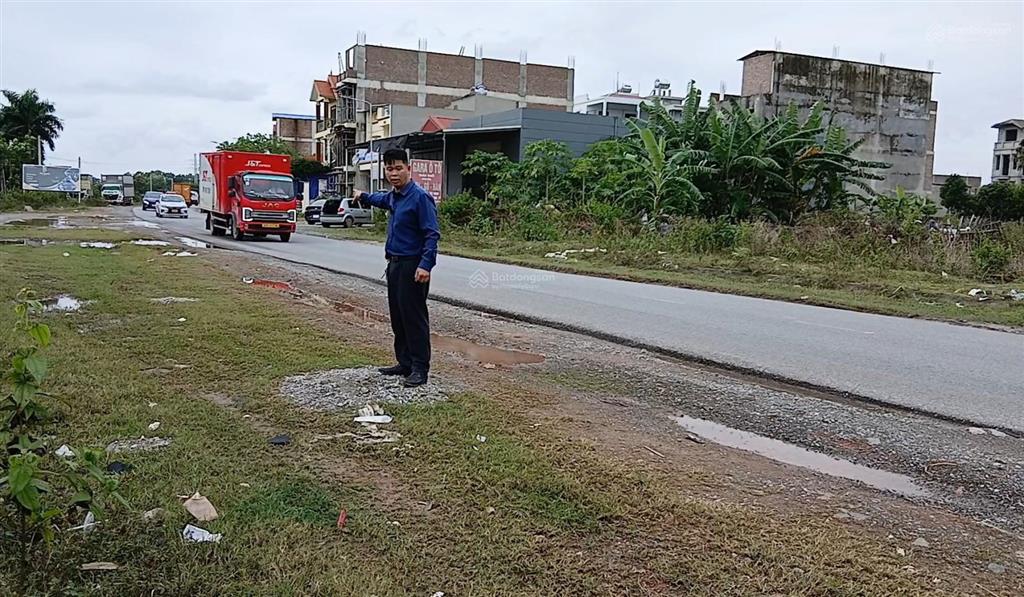 Đất kinh doanh , siêu đẹp siêu hiếm . chính chủ cần tiền . bán gấp .