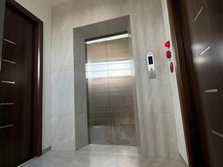 Bán toà căn hộ dịch vụ apartment hồ tây cực đẹp. 100m2 9 tầng lô góc ôtô qua dòng tiền cao. giá rẻ