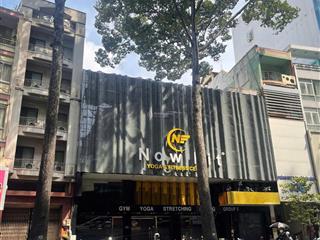 Bán tòa nhà mt 3/2, q10  hđt 300tr/tháng  dt 500m². giá 300 tỷ  0937 921 ***