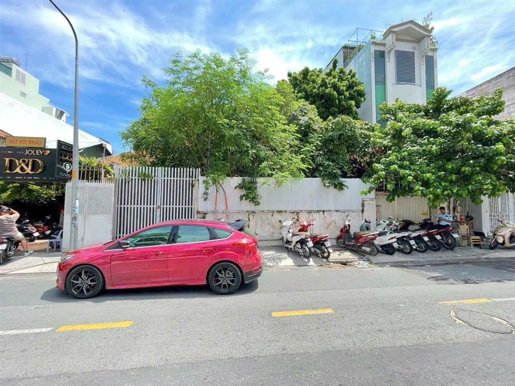 Khuôn đất đẹp mặt tiền trần quý khoách 225m² tiện xây dựng quận 1, tp.hcm